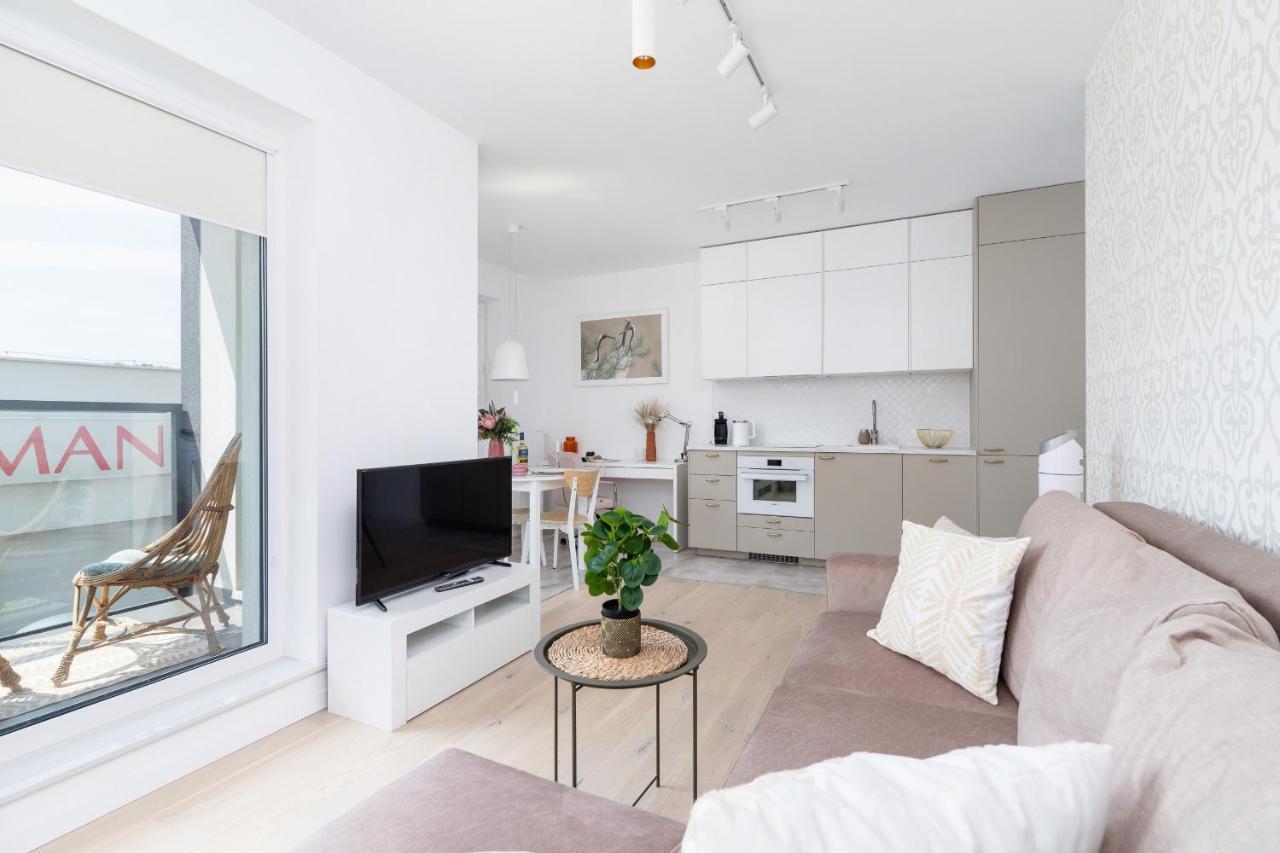 Apartment With Balcony & Parking Mogilska By Renters Prestige 克拉科夫 外观 照片